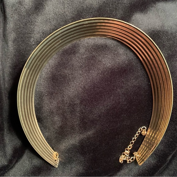 Gold tone Rings Detailed Choker with chain Vintage 80s - Picture 6 of 9